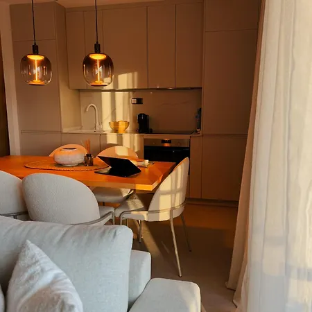 Sunsethome Modern 2 Beds With Sea View מארבלה