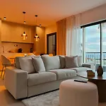 Sunsethome Modern 2 Beds With Sea View Апартаменты